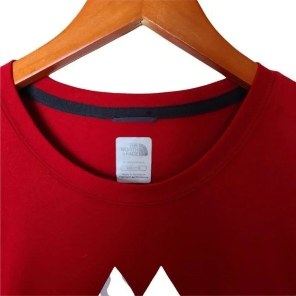 The North Face graphic 31